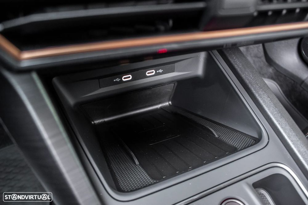 Cupra Leon ST 1.5 eTSI DSG - 24