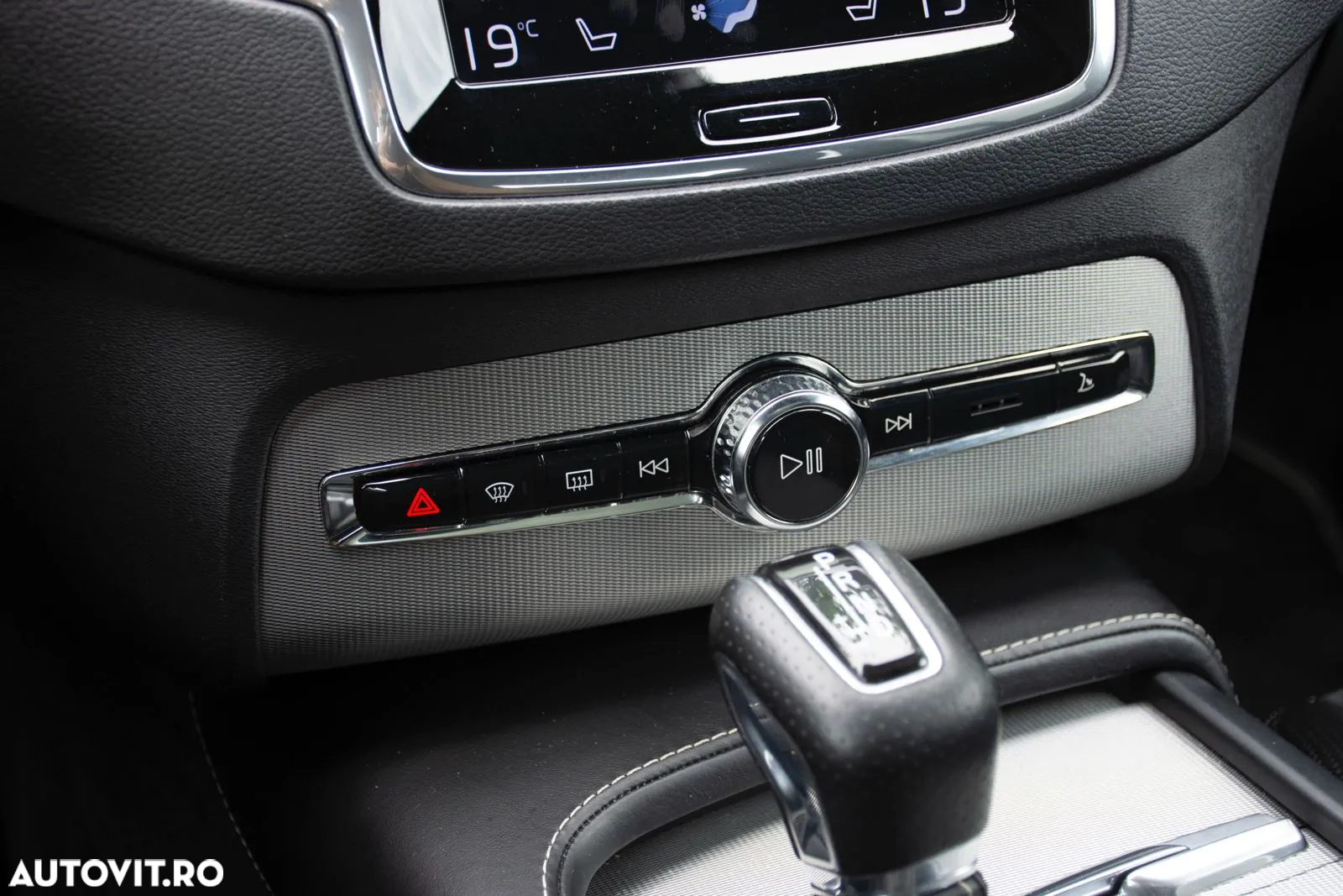 Volvo XC 90 D5 AWD Geartronic RDesign - 37