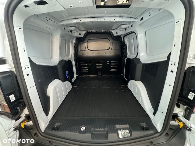 Ford Transit Courier Van - 8