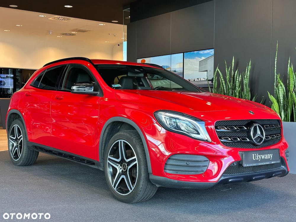 Mercedes-Benz GLA 220 4-Matic AMG Line