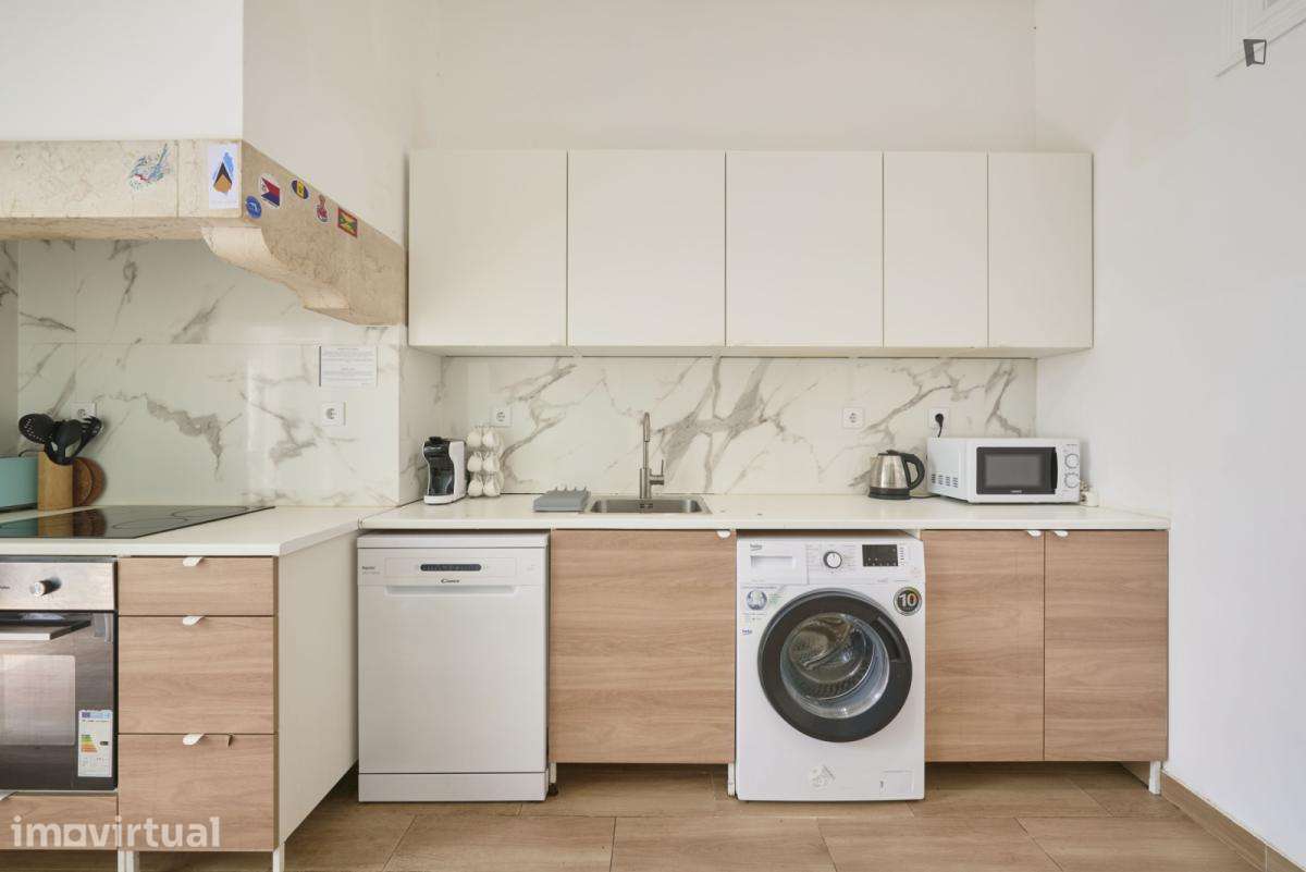 Quarto - localizado em Marquês de Pombal Lisbon - Grande imagem: 5/34