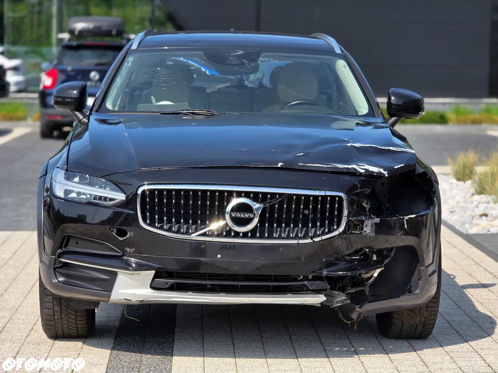 Volvo V90 Cross Country D4 SCR AWD Pro - 32