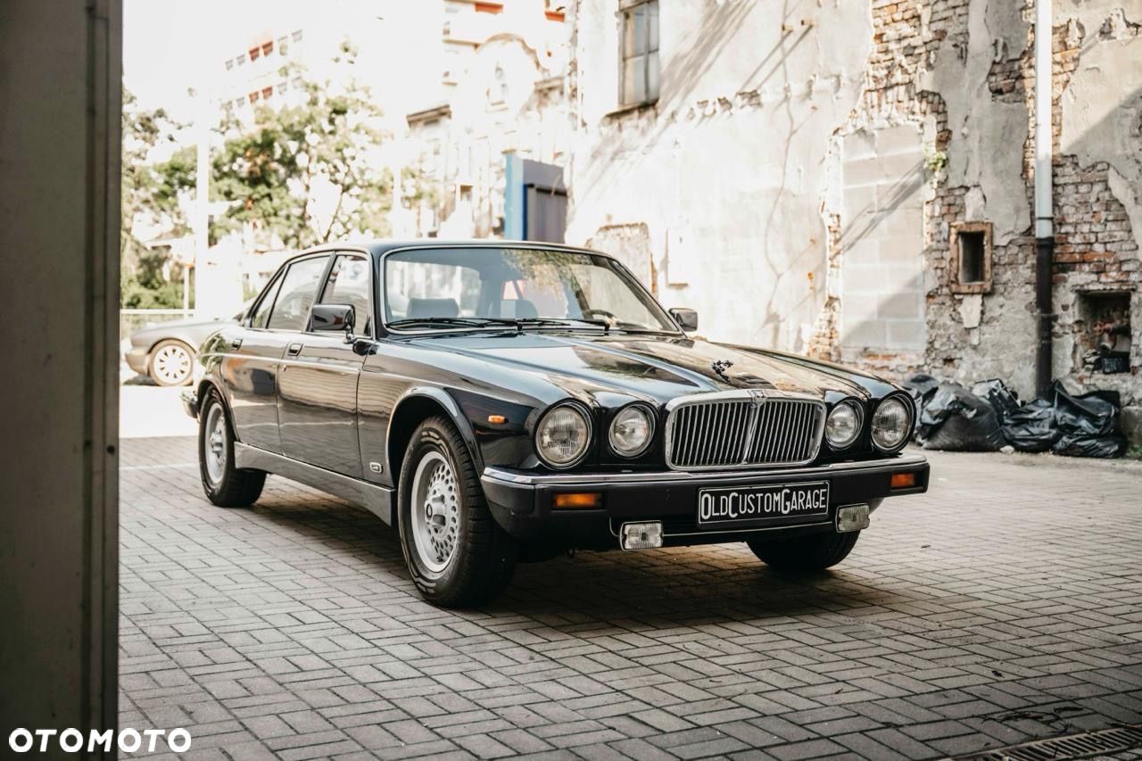 Jaguar XJ XJ12 6.0i - 1