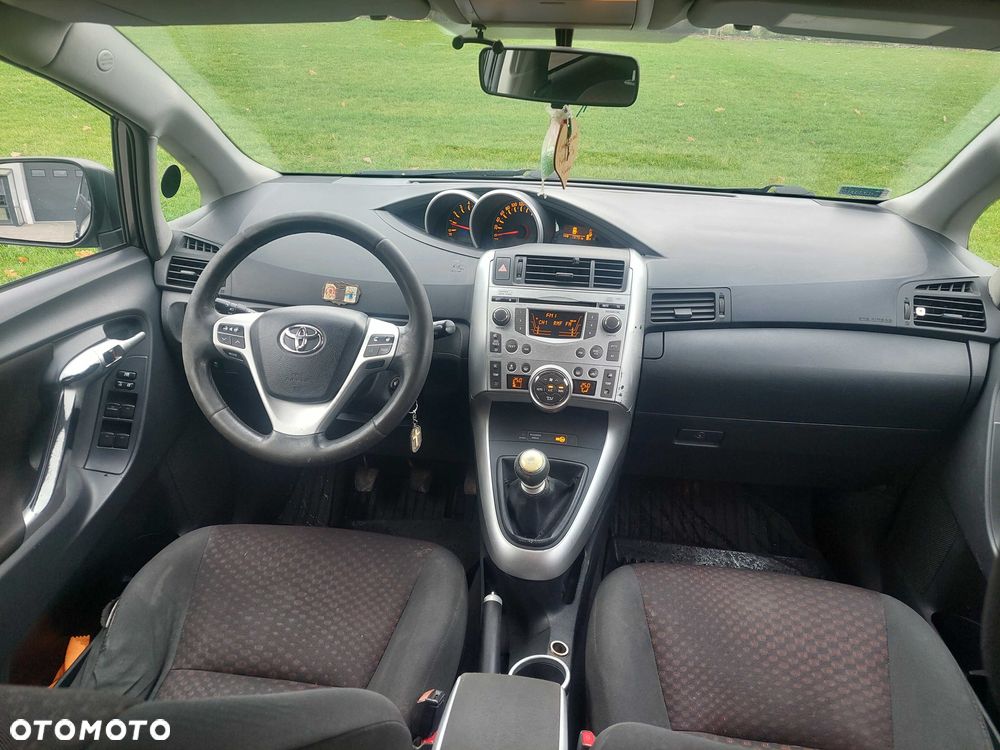 Toyota Verso - 5