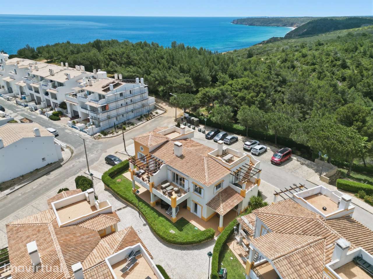 Venda - Casa geminada Budens (Praia da Salema) - Grande imagem: 4/44