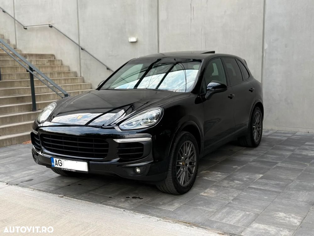 Porsche Cayenne 3.0 L - 1