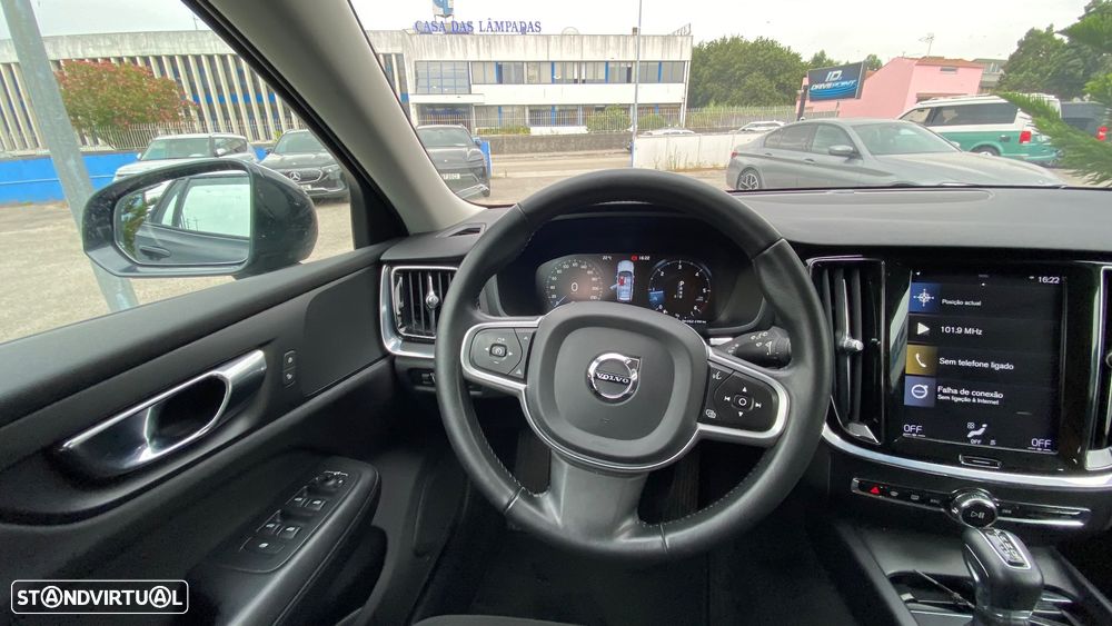 Volvo V60 2.0 D3 Momentum Plus Geartronic - 23