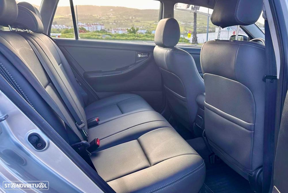 Toyota Corolla SW 1.4 VVT-i Sol - 10