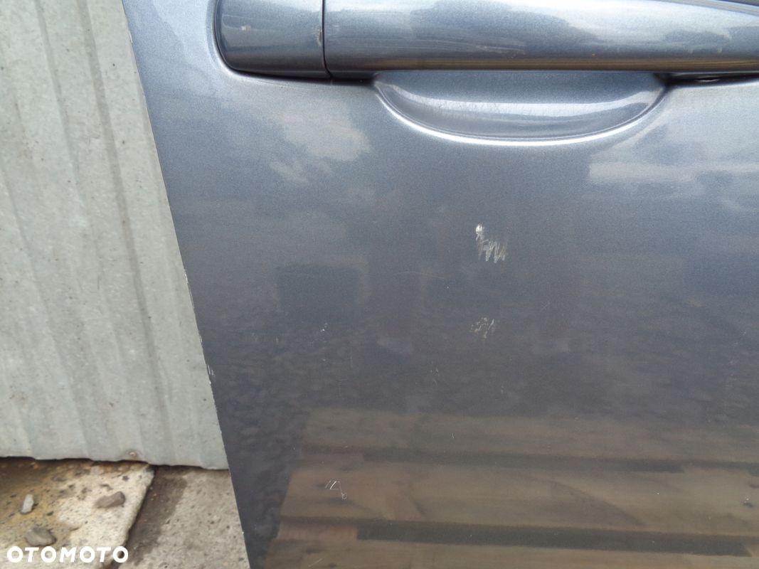 DRZWI PRAWY PRZÓD LAK: EZW CITROEN C4 04- - 4