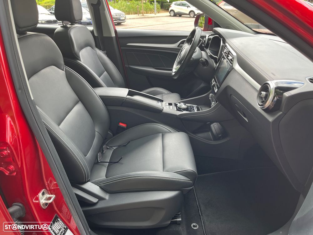 MG ZS Luxury - 40