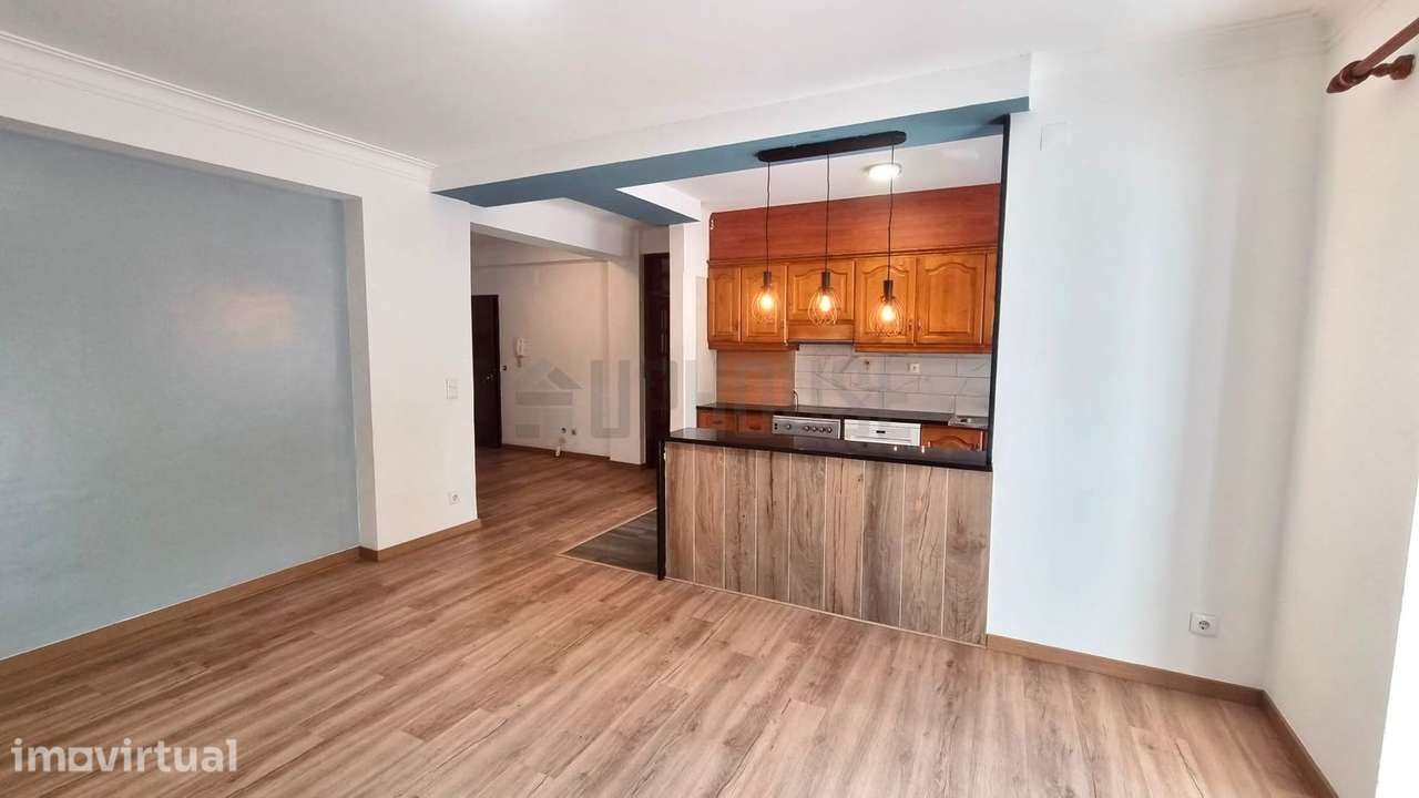 Apartamento T3 Junto ao Centro da Cidade e ao Palácio do Gelo - Grande imagem: 3/13