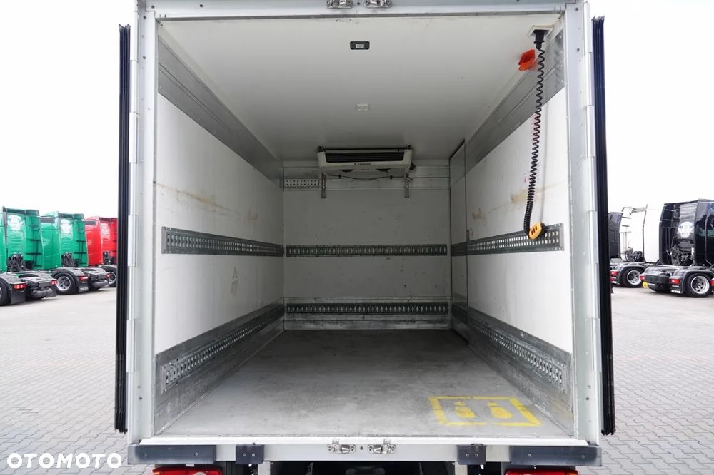 Renault MASTER   / CHŁODNIA / THERMO KING / WINDA DHOLLANDIA 750 KG / SPROWADZONY - 16