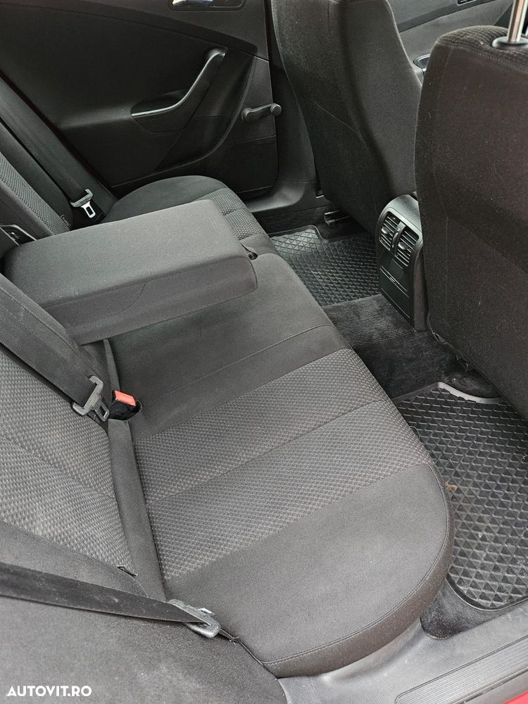 Volkswagen Passat Variant 1.9 TDI DPF BlueMotion - 9