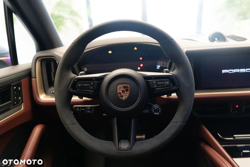 Porsche Cayenne - 17