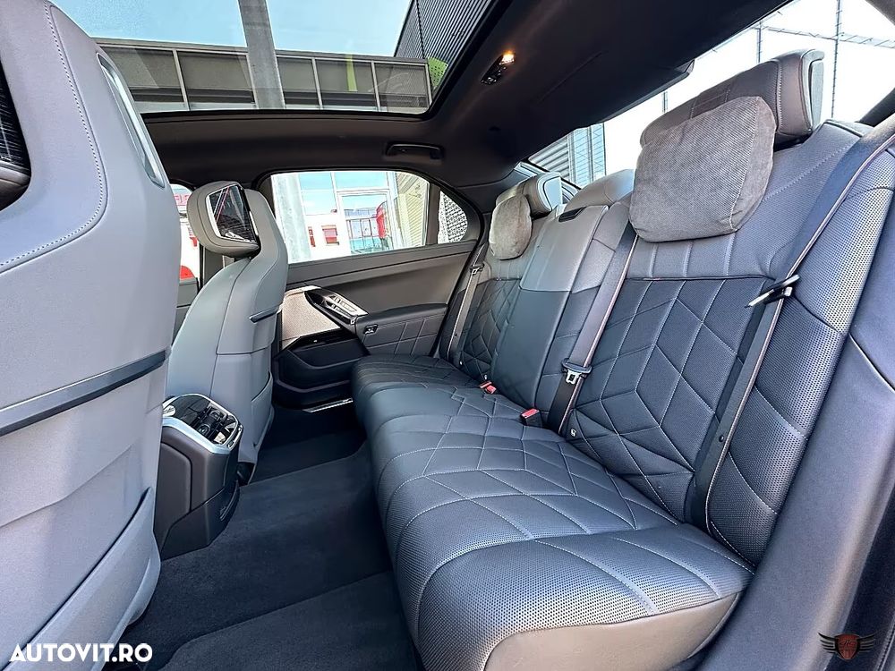 BMW i7 xDrive60 - 30