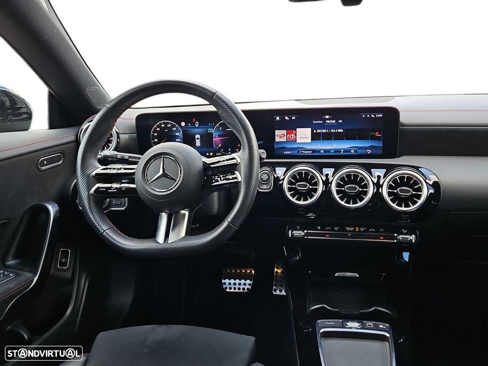 Mercedes-Benz CLA 180 d Shooting Brake AMG Line Aut. - 13