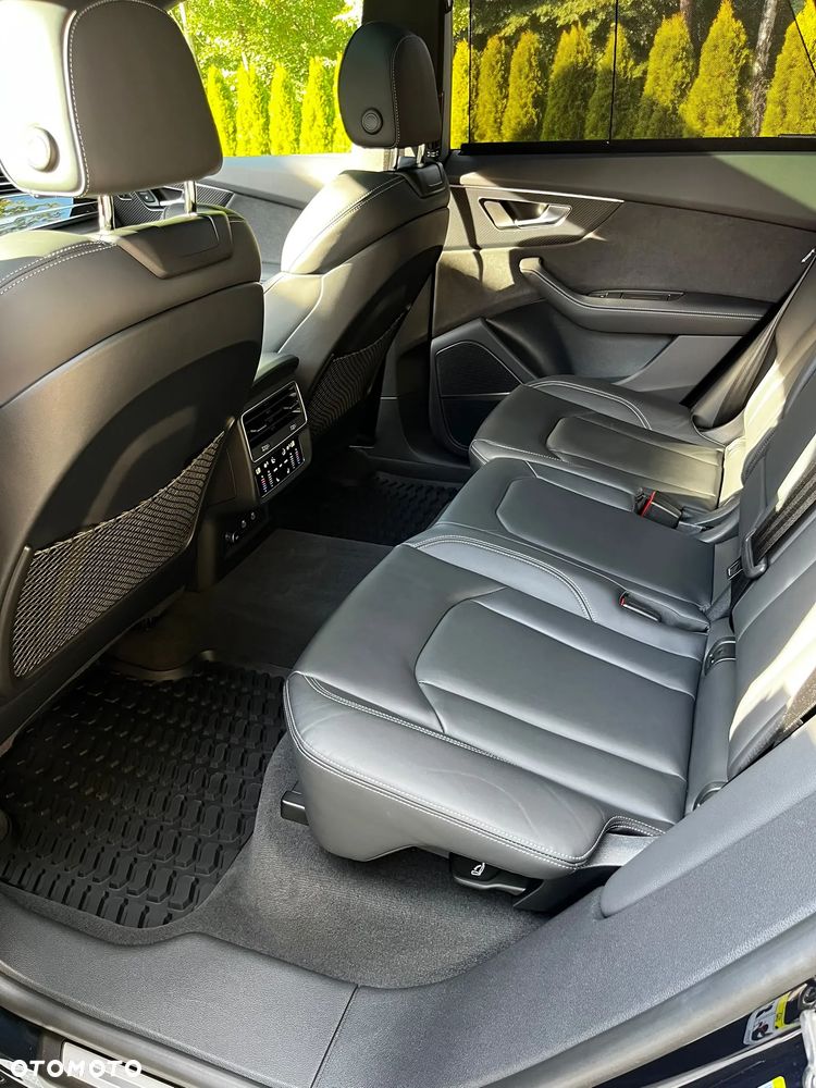 Audi Q8 - 10