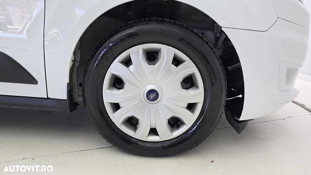 Ford Transit Connect - 23
