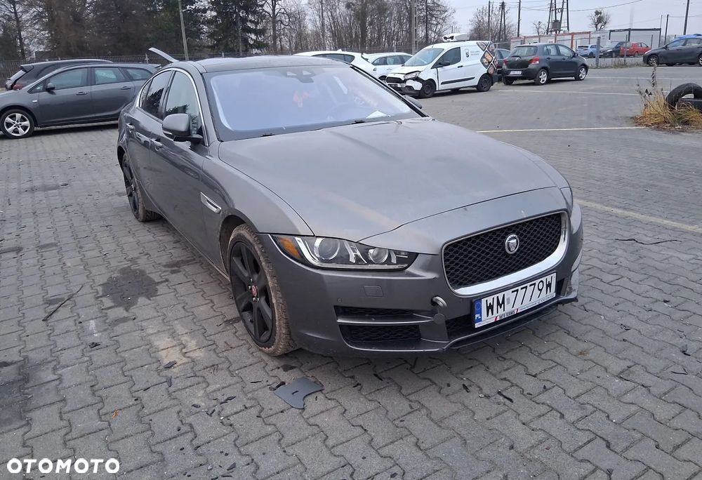 Jaguar XE 2.0 D Prestige