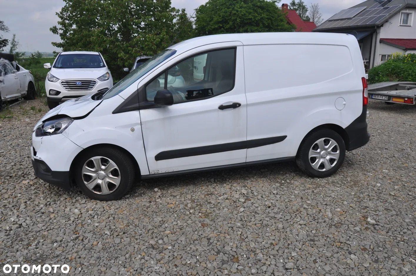 Ford transit-courier - 2
