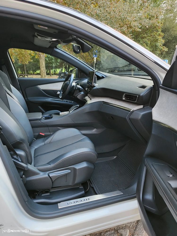 Peugeot 3008 1.5 BlueHDi GT Pack EAT8 - 23