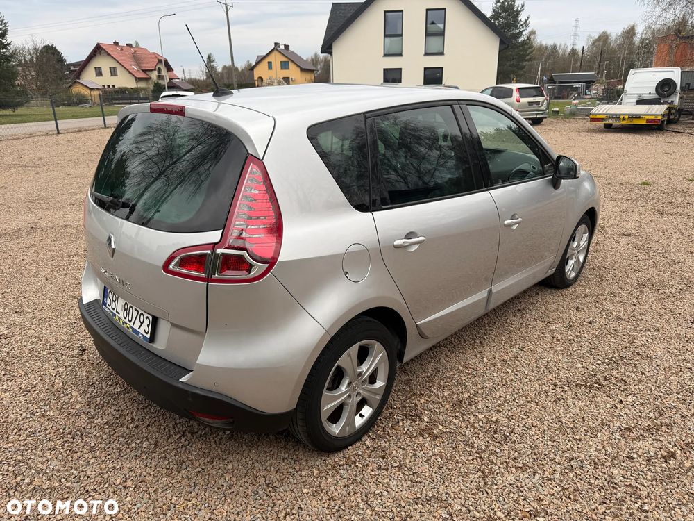 Renault Scenic 1.6 16V 110 Dynamique - 4