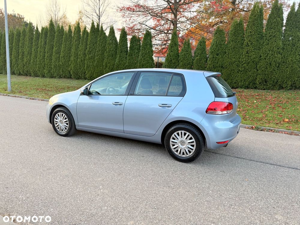 Volkswagen Golf - 24