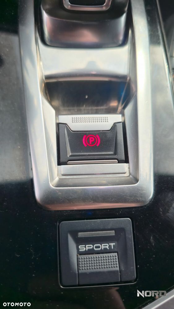 Peugeot 5008 THP 165 EAT6 Stop & Start Allure - 11