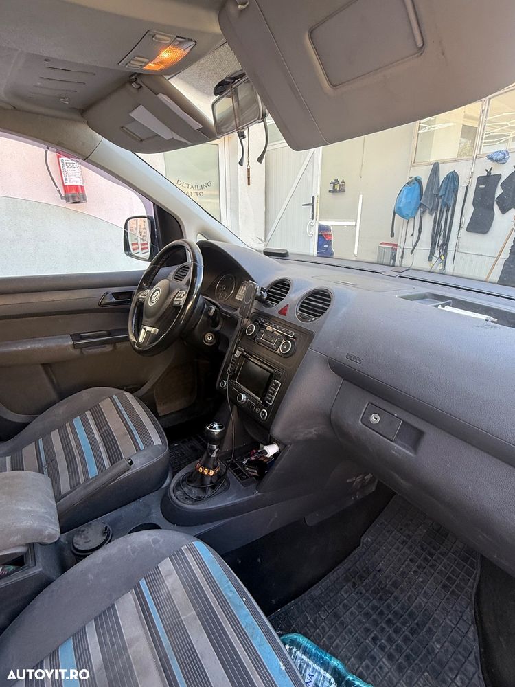 Volkswagen Caddy - 11