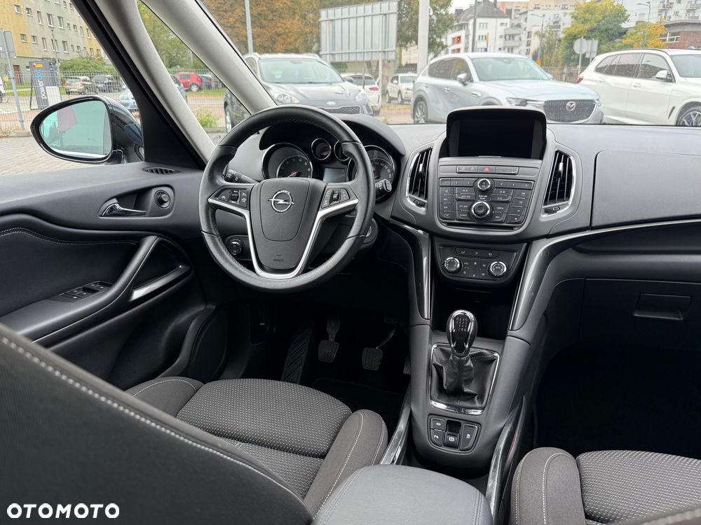 Opel Zafira 1.4 T Cosmo - 25