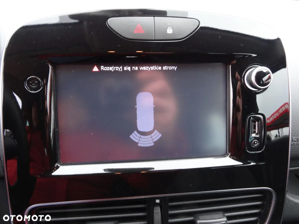 Renault Clio 0.9 TCe Limited - 26