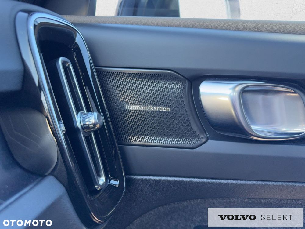 Volvo XC 40 - 22