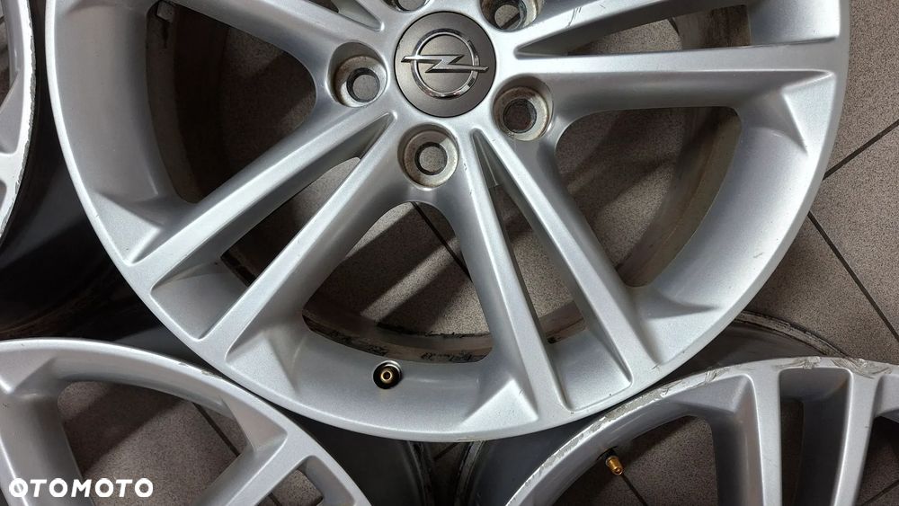 Felgi Aluminiowe 18 Opel Insignia A 5x120 ET 42 - 9