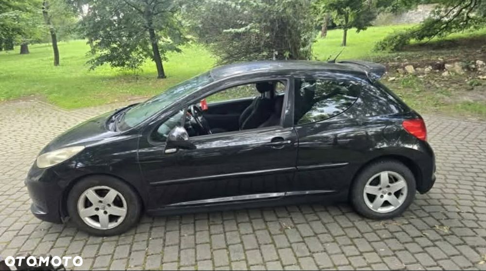 Peugeot 207 - 7