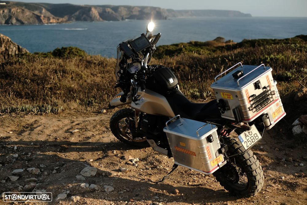Moto Guzzi V85 V85TT Travel E4 + 5000€ acessórios - 27