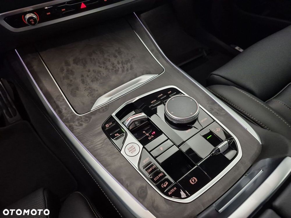 BMW X7 - 17