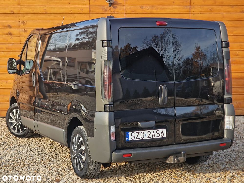 Renault Trafic Passenger - 14