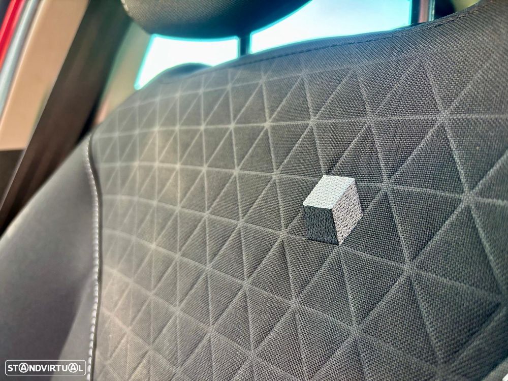 Renault Clio 0.9 TCE Limited - 17