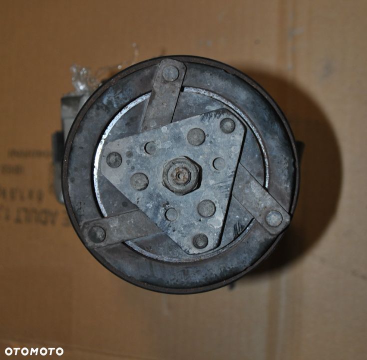 Sprężarka klimatyzacji Mitsubishi ASX 1.8 DiD - 4