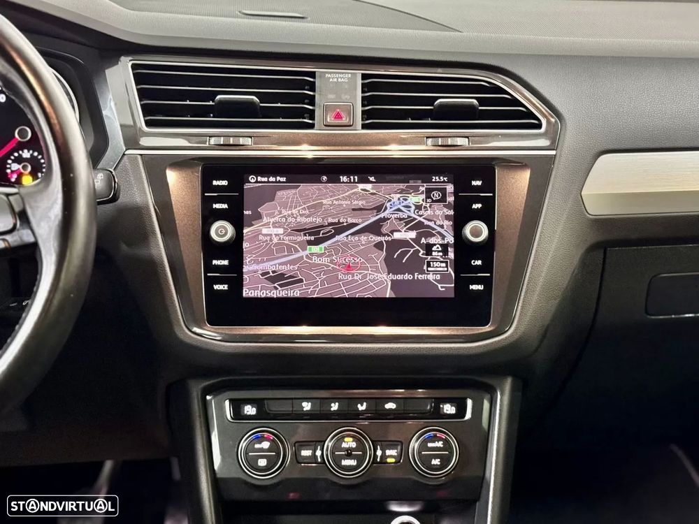 VW Tiguan 1.6 TDI Confortline - 29