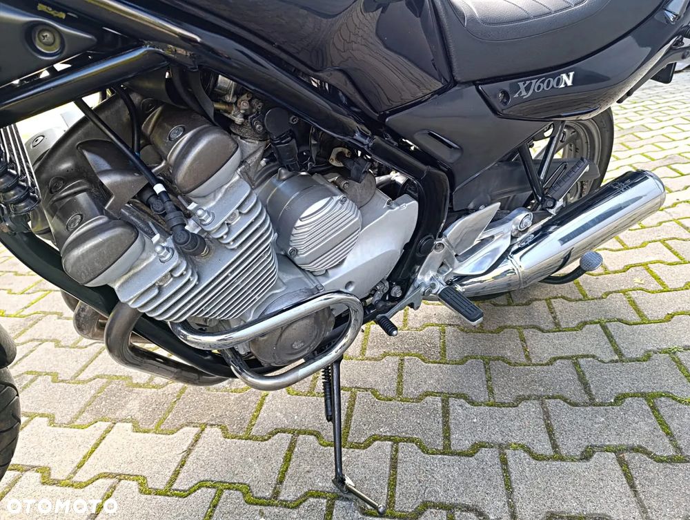 Yamaha XJ - 9