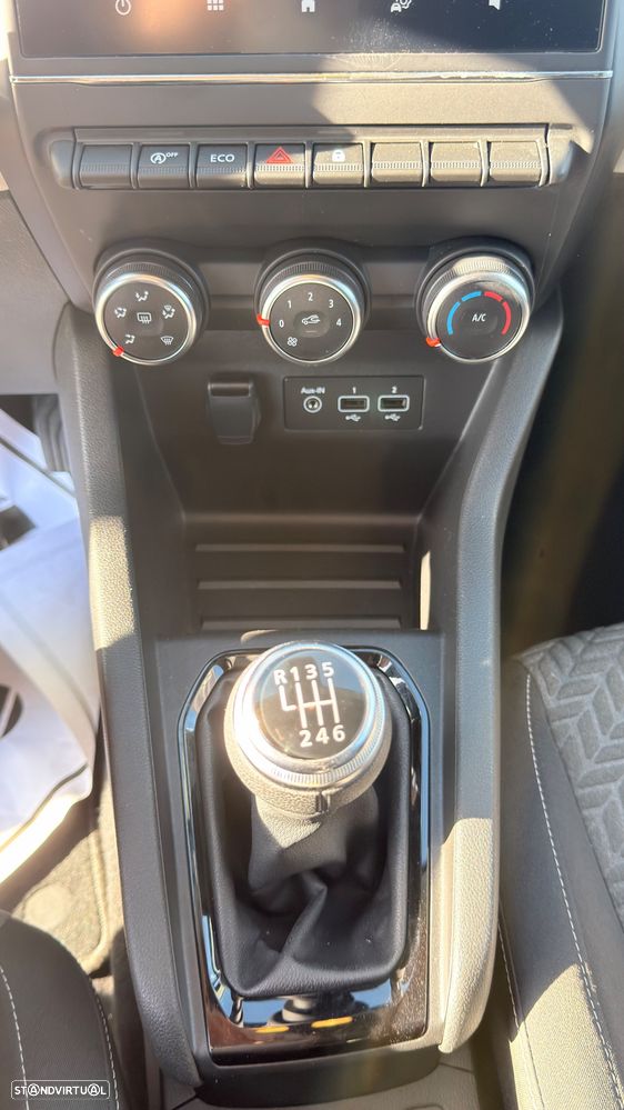 Renault Clio TCe 90 INTENS - 11