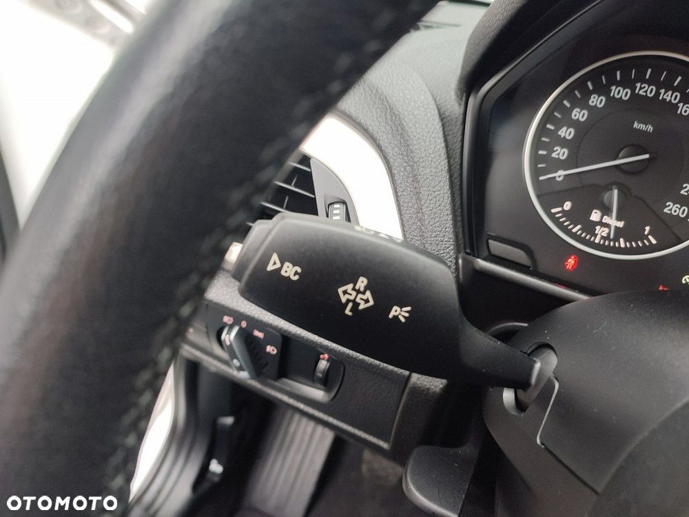 BMW Seria 1 118d xDrive Sport Line - 15