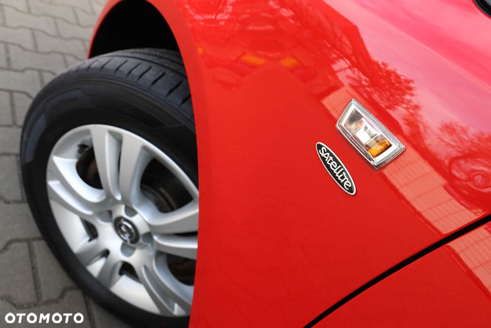 Opel Corsa 1.3 CDTI DPF Satellite - 17