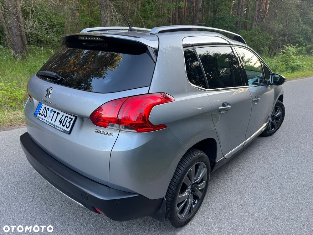 Peugeot 2008 1.6 BlueHDi Allure S&S - 24