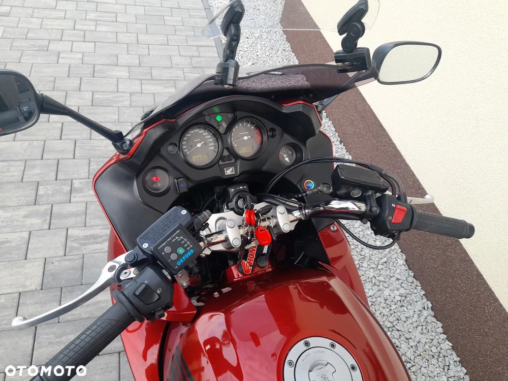 Honda CBF - 36