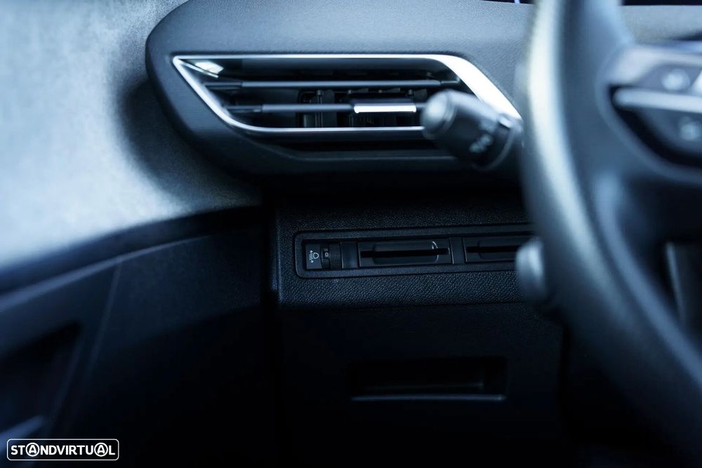 Peugeot 3008 BlueHDi 130 Stop & Start EAT8 GT Pack - 26