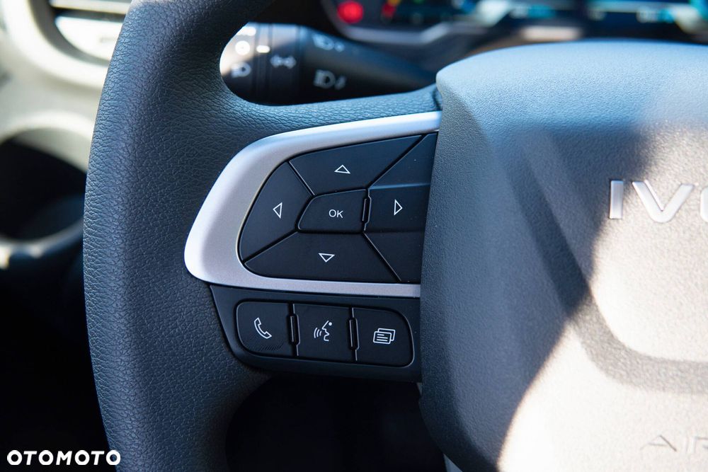 Iveco Daily 35S18H V - 25