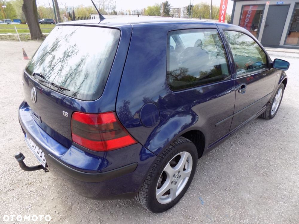 Volkswagen Golf - 3