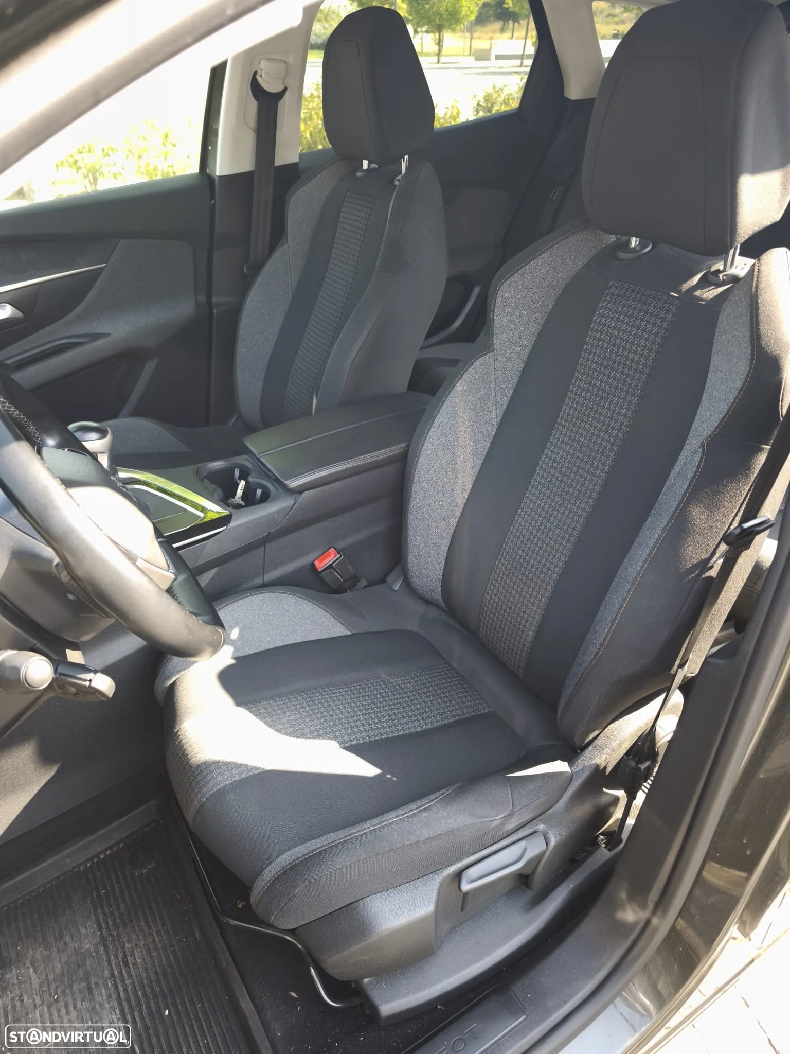 Peugeot 3008 1.5 BlueHDi Allure - 8